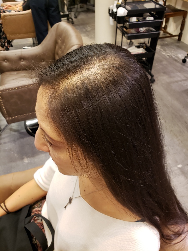地肌が透けて恥ずかしい ロングヘアでも女性の薄毛を解決できる方法を 美容師がお伝えします Careblog Magnolia マグノリア 東京 表参道にあるパーマが得意なヘアサロン