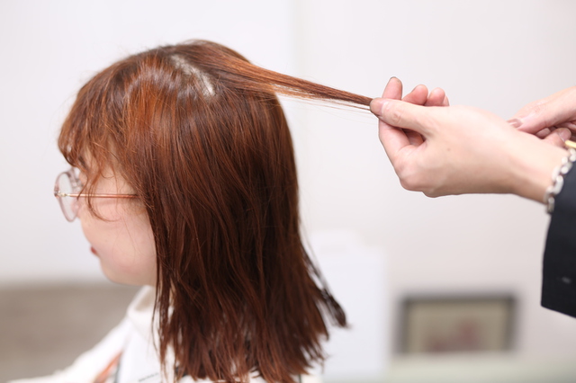 自分の髪はダメージ毛 判断ガイド Careblog Magnolia マグノリア 東京 表参道にあるパーマが得意なヘアサロン 自分の髪はダメージ毛 判断ガイド Careblog Magnolia マグノリア 東京 表参道にあるパーマが得意なヘアサロン