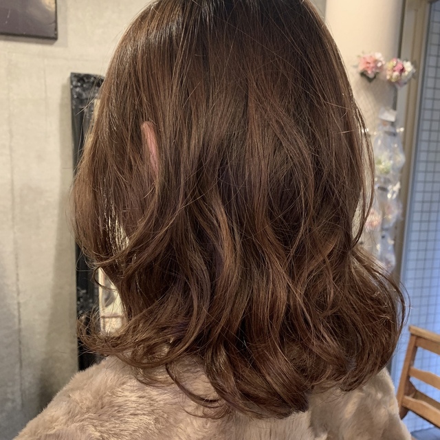 毎日のヘアアイロンと一度のパーマ どちらが良いの Careblog Magnolia マグノリア 東京 表参道にあるパーマ が得意なヘアサロン 毎日のヘアアイロンと一度のパーマ どちらが良いの Careblog Magnolia マグノリア 東京 表参道にあるパーマ が得意なヘアサロン