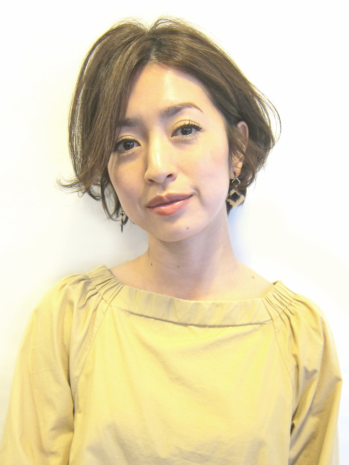 日本人の６割 面長 さんに似合う髪型をレクチャーします Careblog Magnolia マグノリア 東京 表参道にあるパーマ専門店
