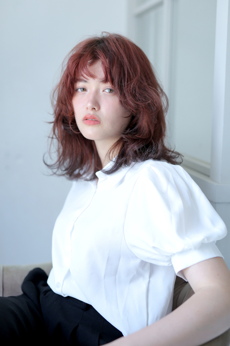 大人のラフな外国人風パーマヘア