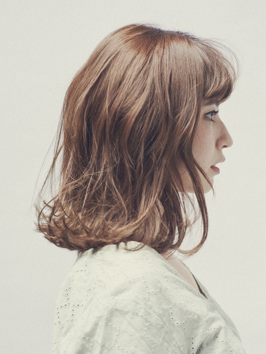 Aラインボブの癖毛風ウェーブパーマ Gallery MAGNOLiA (マグノリア) 東京・表参道にあるパーマが得意なヘアサロン